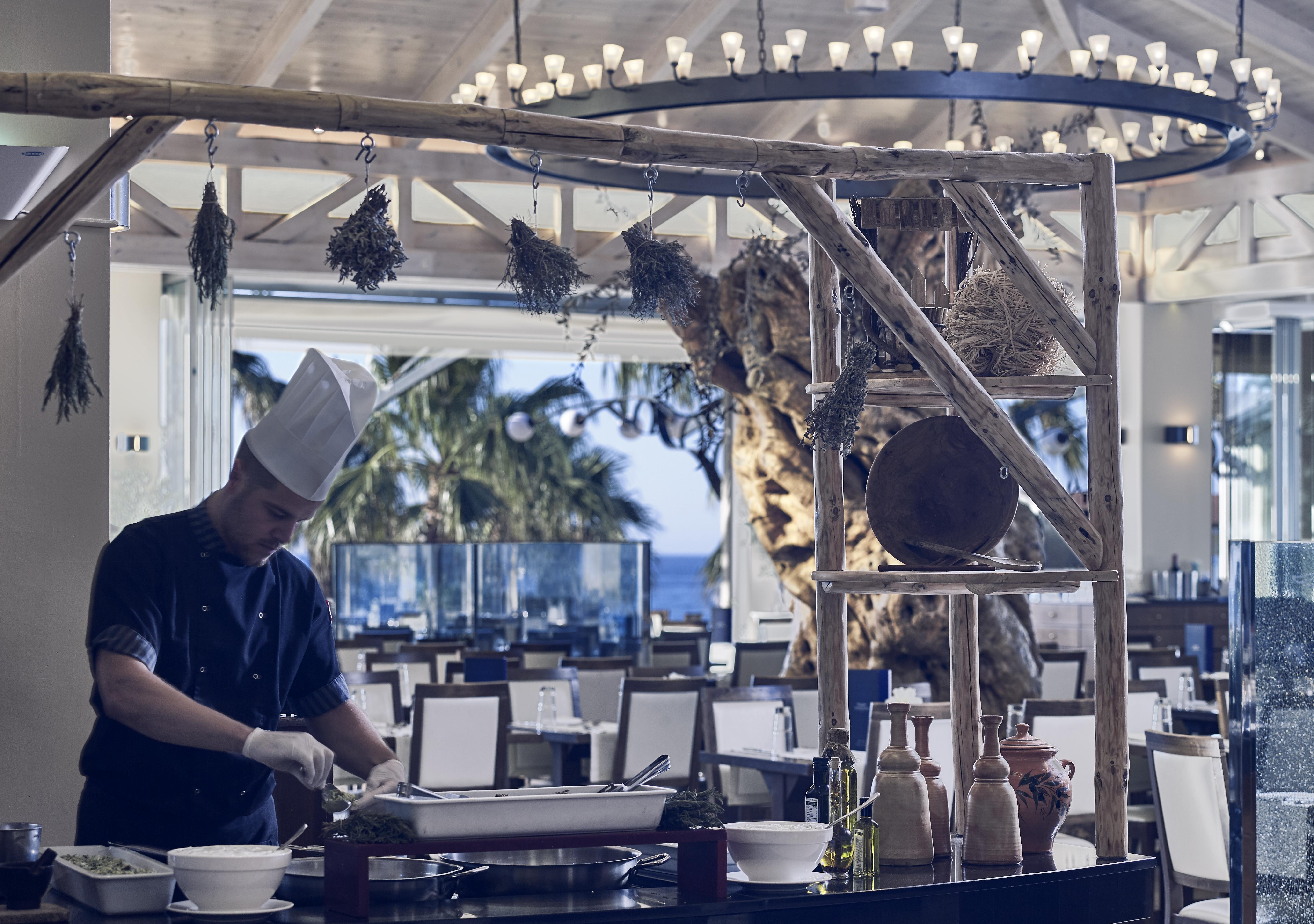 Ikaros Beach, Luxury Resort & Spa - Adults Only 말리아 외부 사진